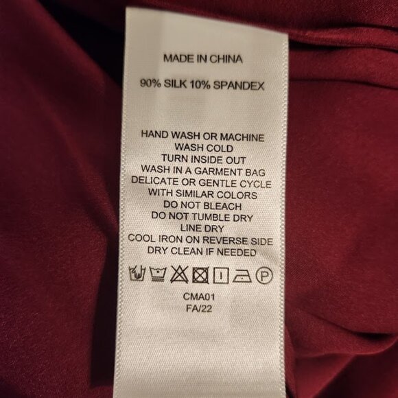 Quince Burgundy Washable Silk Pleat Back Shirt sz S NWOT - Picture 3 of 6